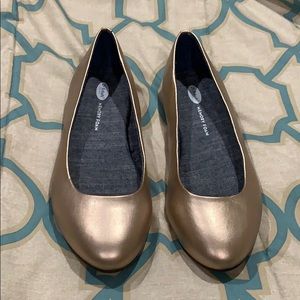 Dr. Scholl’s Rose Gold Flats